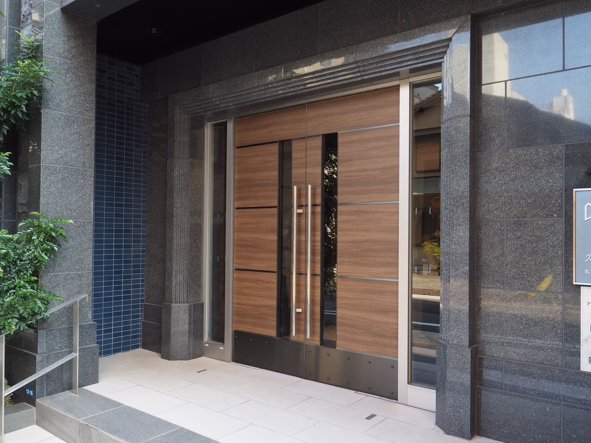 プレサンス久屋大通公園セラフィの建物写真