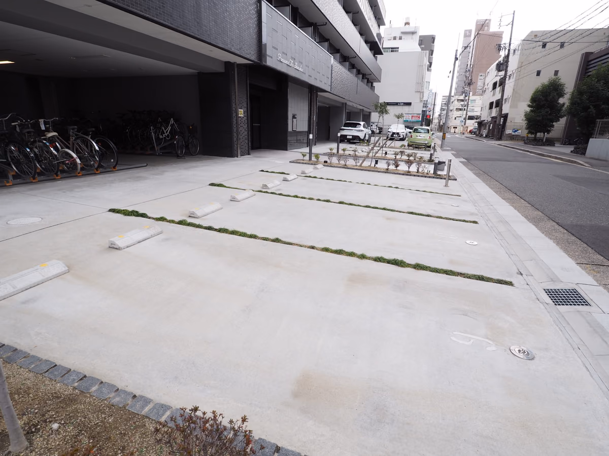 プレサンスTHE新栄の建物写真