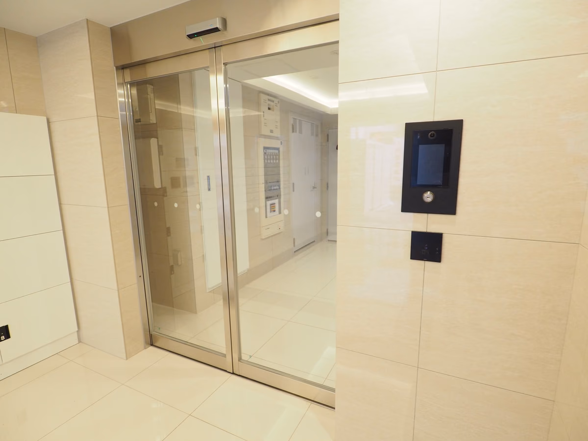 クレストタワー栄の建物写真