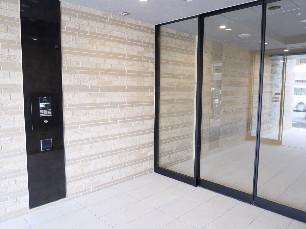 プレサンス レイズ 桜山 EASTの建物写真