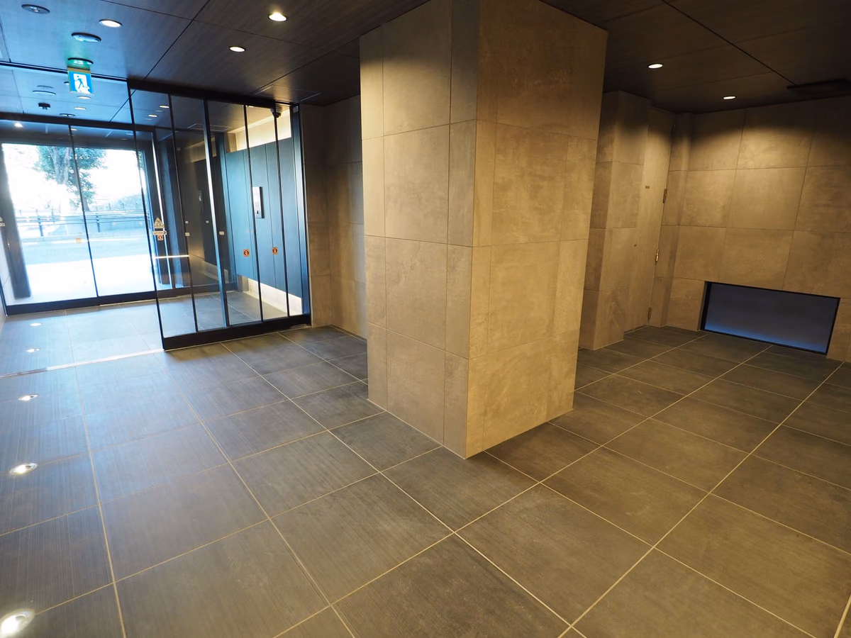 M-Luxe丸の内の建物写真