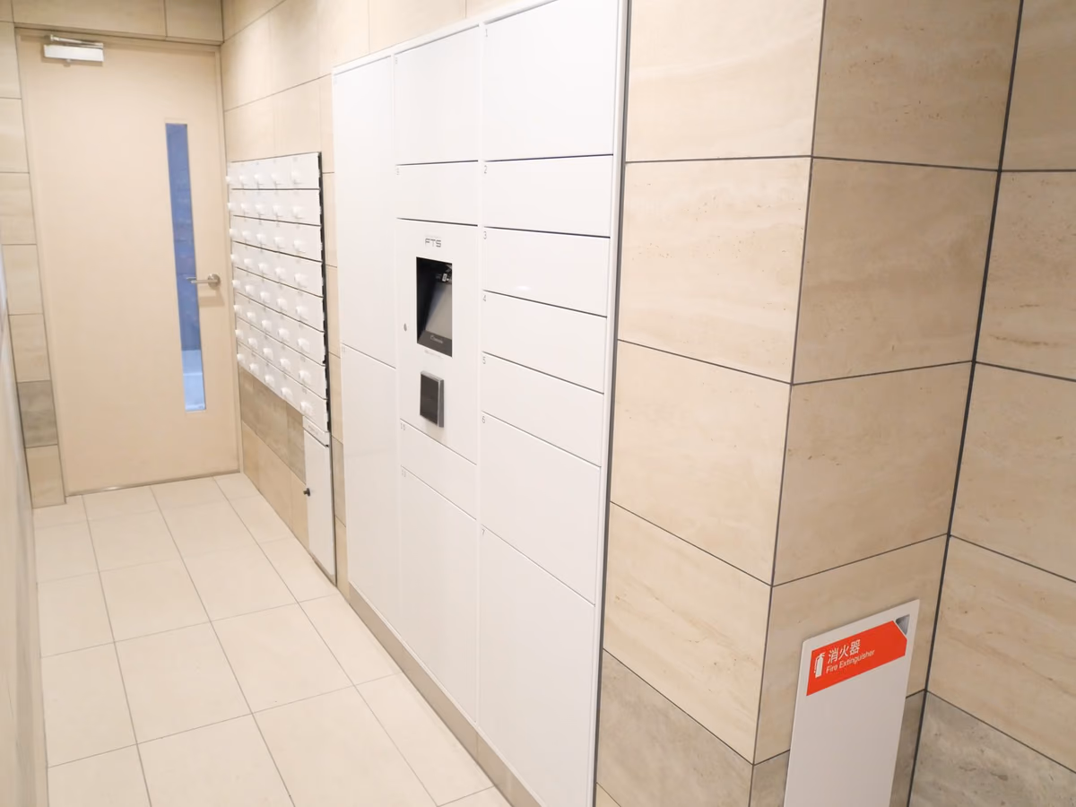 プレサンス レイズ 桜山 EASTの建物写真