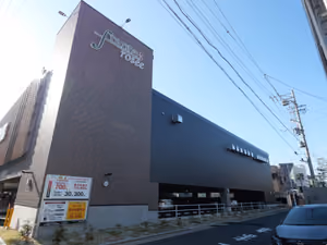フランテ　ロゼ　白壁